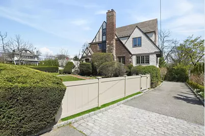 185 Fenimore Road, New Rochelle, NY 10804 - Photo 35