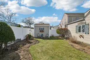 2002 Murray Pl, Merrick, NY 11566 - Photo 27