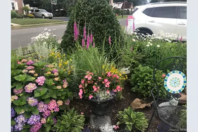 2002 Murray Place, Merrick, NY 11566 - Photo 31