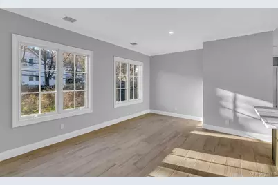 156 W Broadway #3, Port Jefferson, NY 11777 - Photo 9