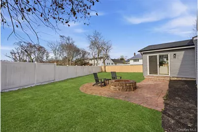 168 Bayview Drive, Oakdale, NY 11769 - Photo 33