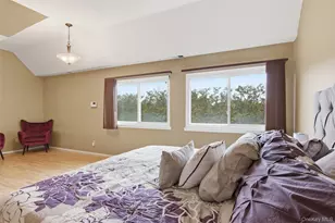 54 Southgate Cir, Massapequa Park, NY 11762 - Photo 23