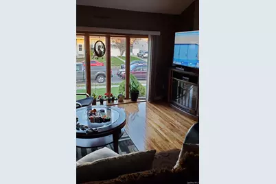 160 Bark Avenue, Central Islip, NY 11722 - Photo 5