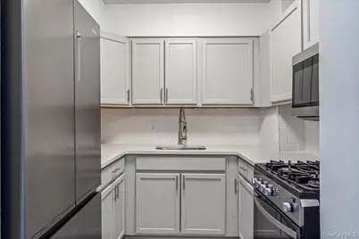 100 S. Ocean Avenue #2B, Freeport, NY 11520 - Photo 7