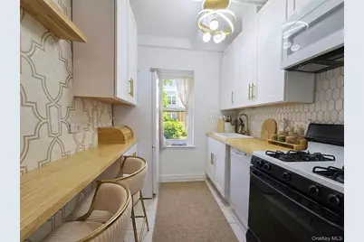 147-15 Village #31 GD, Briarwood, NY 11435 - Photo 5