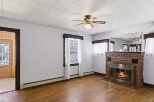 126 Grant St, Centerport, NY 11721 - Photo 5