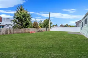 43 E June St, Lindenhurst, NY 11757 - Photo 13