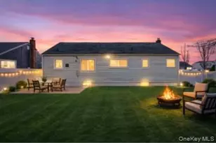 43 E June St, Lindenhurst, NY 11757 - Photo 7