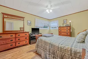 43 E June St, Lindenhurst, NY 11757 - Photo 25