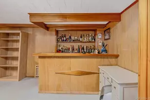 43 E June St, Lindenhurst, NY 11757 - Photo 35