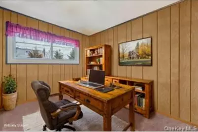 43 E June Street, Lindenhurst, NY 11757 - Photo 27