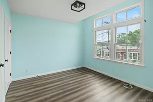 269 Bayville Ave, Bayville, NY 11709 - Photo 5