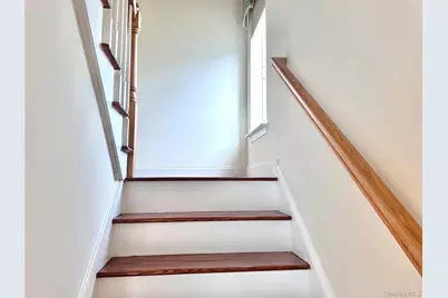 4806 Ridgecrest Drive, Wappingers Falls, NY 12590 - Photo 15