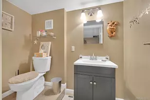 10 Renfrewshire Dr, Middletown, NY 10941 - Photo 23