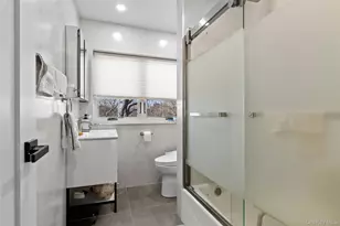 15-31 144th St, Whitestone, NY 11357 - Photo 21