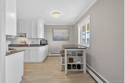 1 Toms Point Lane #17G, Port Washington, NY 11050 - Photo 7