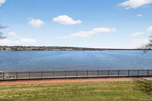 1 Toms Point Ln, Port Washington, NY 11050 - Photo 13