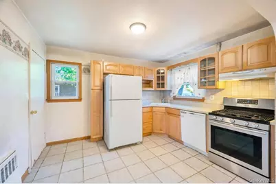 245 Lawson Street, Hempstead, NY 11550 - Photo 19