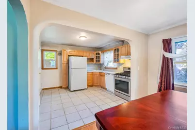 245 Lawson Street, Hempstead, NY 11550 - Photo 17