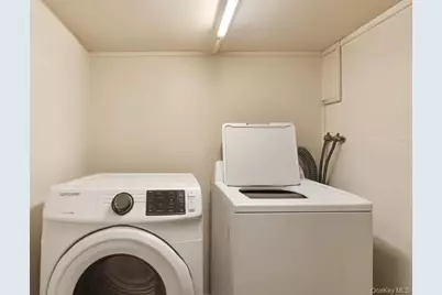 D132 Edgewater #D, Bronx, NY 10465 - Photo 7