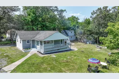 28 Cottage Street W, Wurtsboro, NY 12790 - Photo 3