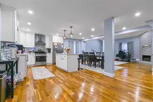 1 Linden St, Coram, NY 11727 - Photo 7