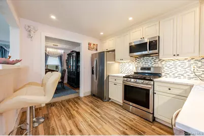 57 Carol Street, Lynbrook, NY 11563 - Photo 5