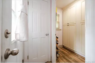 57 Carol Street, Lynbrook, NY 11563 - Photo 9