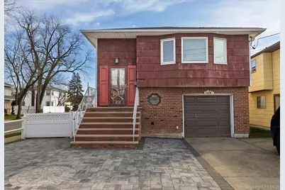 112 Chestnut Street, Lynbrook, NY 11563 - Photo 1