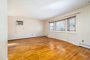 112 Chestnut St, Lynbrook, NY 11563 - Photo 11