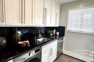 11 S Saxon Ave, Bay Shore, NY 11706 - Photo 5