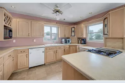 97 Bradley Road, Scarsdale, NY 10583 - Photo 7