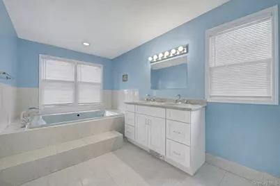 97 Bradley Road, Scarsdale, NY 10583 - Photo 15