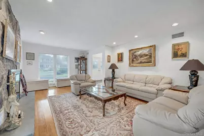 97 Bradley Road, Scarsdale, NY 10583 - Photo 5