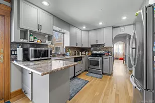 19 Austin Ln, East Northport, NY 11743 - Photo 11