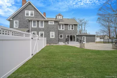 61 Ocean Avenue, Islip, NY 11751 - Photo 37