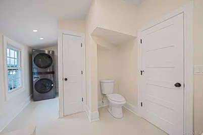 61 Ocean Avenue, Islip, NY 11751 - Photo 27