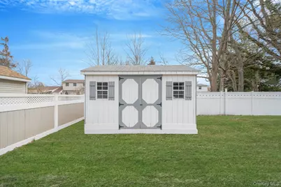 61 Ocean Avenue, Islip, NY 11751 - Photo 41