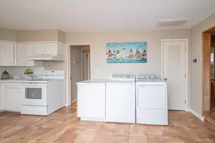 2 Shore Rd, Patchogue, NY 11772 - Photo 15