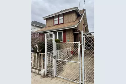 4 Highland Court, Far Rockaway, NY 11691 - Photo 1