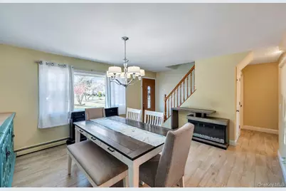 1659 Lincoln Avenue, Bohemia, NY 11716 - Photo 17