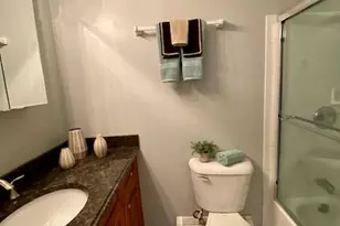 327 Brook Ave, Bay Shore, NY 11706 - Photo 9