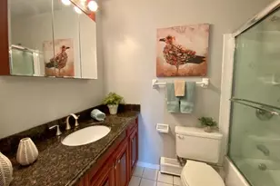 325 Brook Ave, Bay Shore, NY 11706 - Photo 5