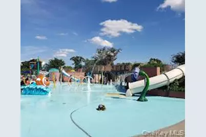 136 Park Avenue, Deer Park, NY 11729 - Photo 43