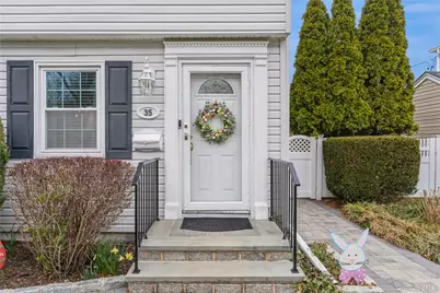 35 Roydon Drive N, Merrick, NY 11566 - Photo 3