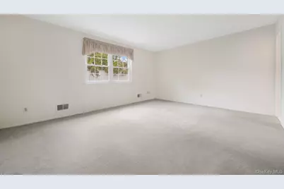 422 Somerset Drive #B, Pearl River, NY 10965 - Photo 23