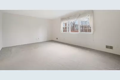 422 Somerset Drive #B, Pearl River, NY 10965 - Photo 15