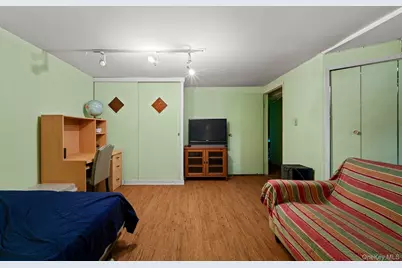 24058 65th Avenue, Little Neck, NY 11362 - Photo 19