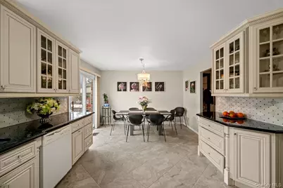 24058 65th Avenue, Little Neck, NY 11362 - Photo 7