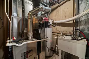 240-58 65th Ave, Little Neck, NY 11362 - Photo 23